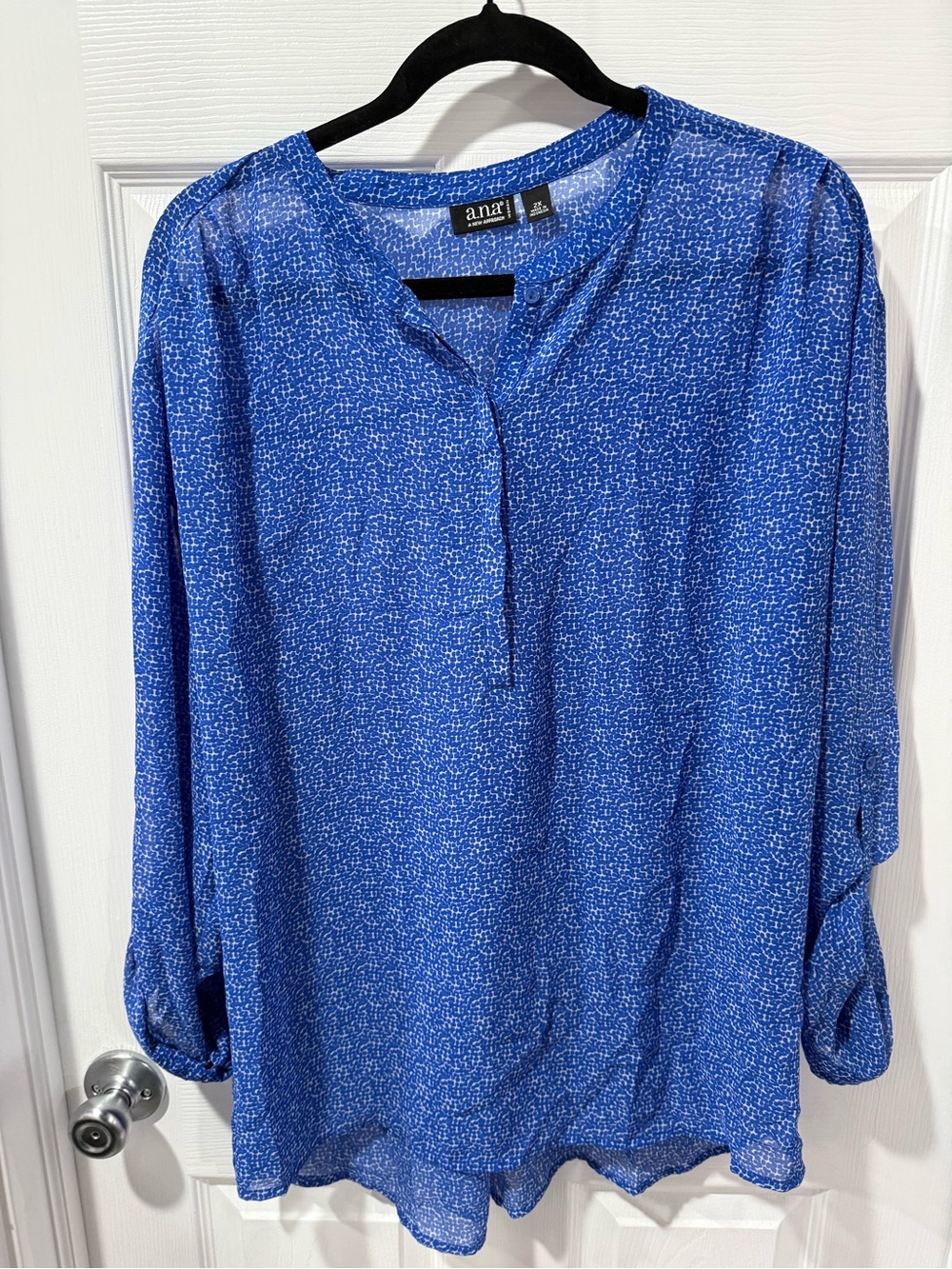 a.n.a (A New Approach) Blue White Printed Blouse - 2X